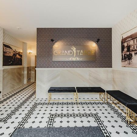 Grand Tabor Hotel Екстериор снимка