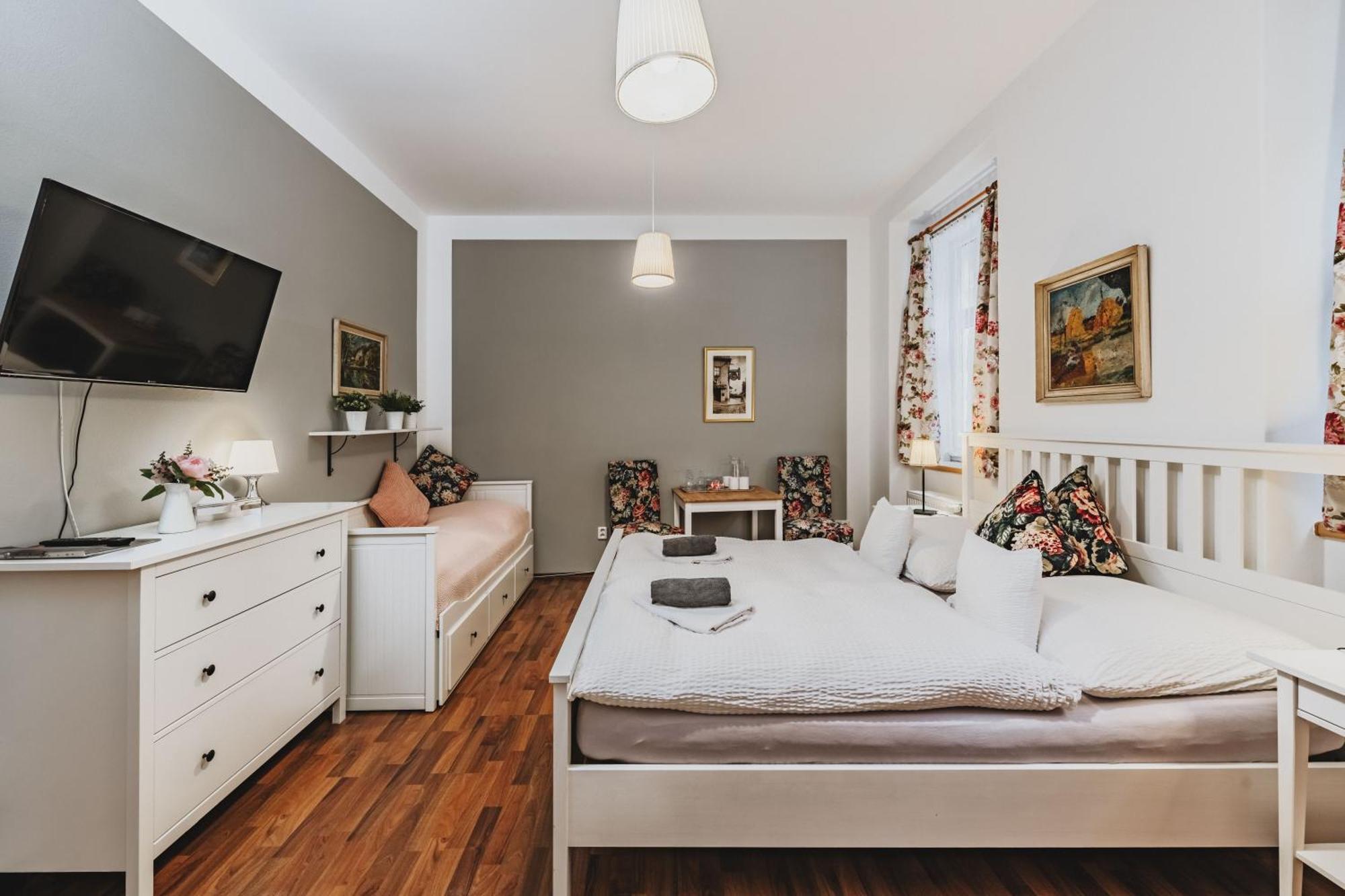 Grand Tabor Hotel Екстериор снимка