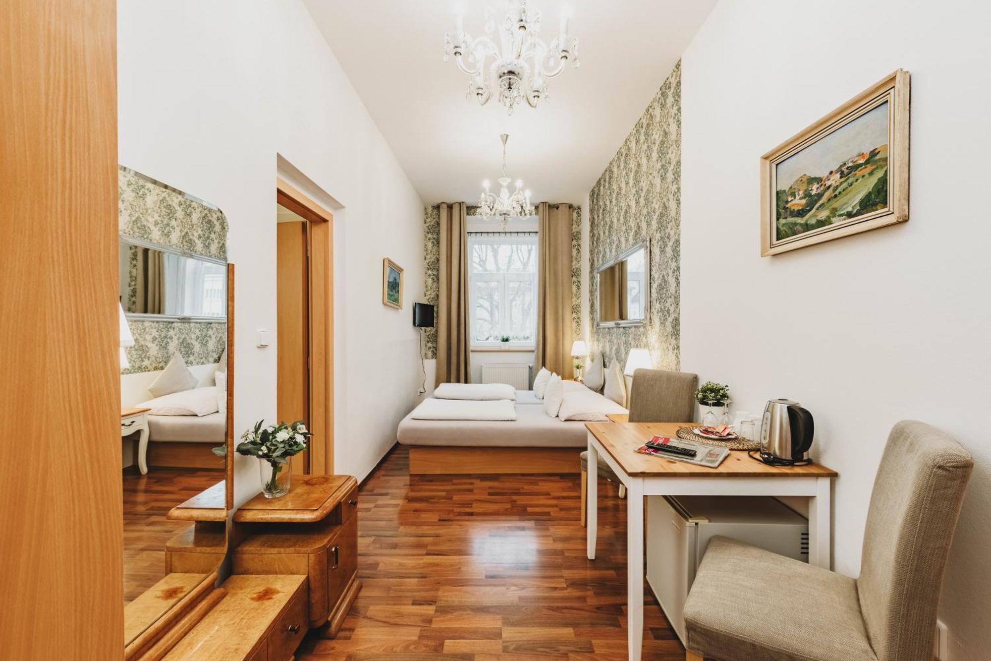 Grand Tabor Hotel Екстериор снимка
