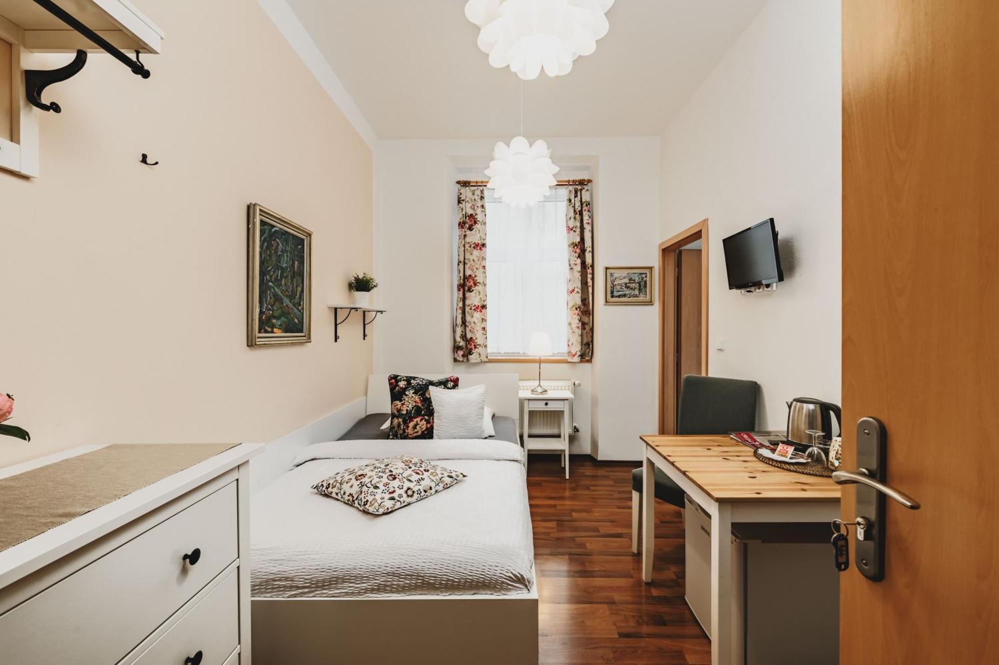 Grand Tabor Hotel Екстериор снимка