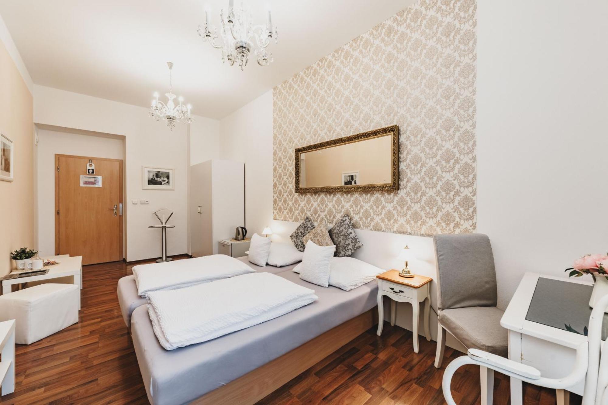 Grand Tabor Hotel Екстериор снимка